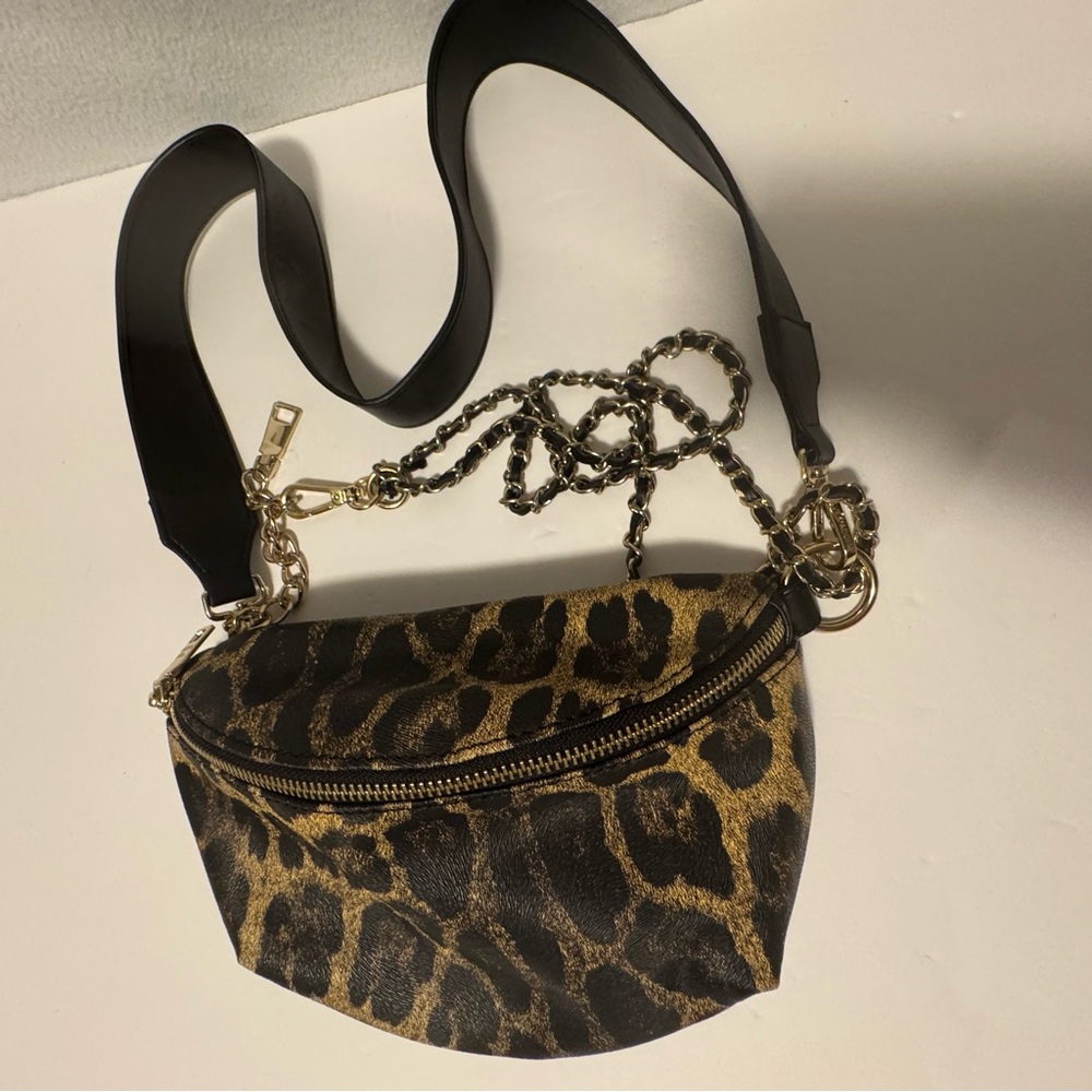Steve Madden Leopard Print Crossbody Belt Bag - Black & Gold